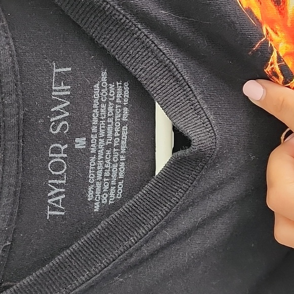 Fearless Taylor's Version Shirt - Picture 3 of 6